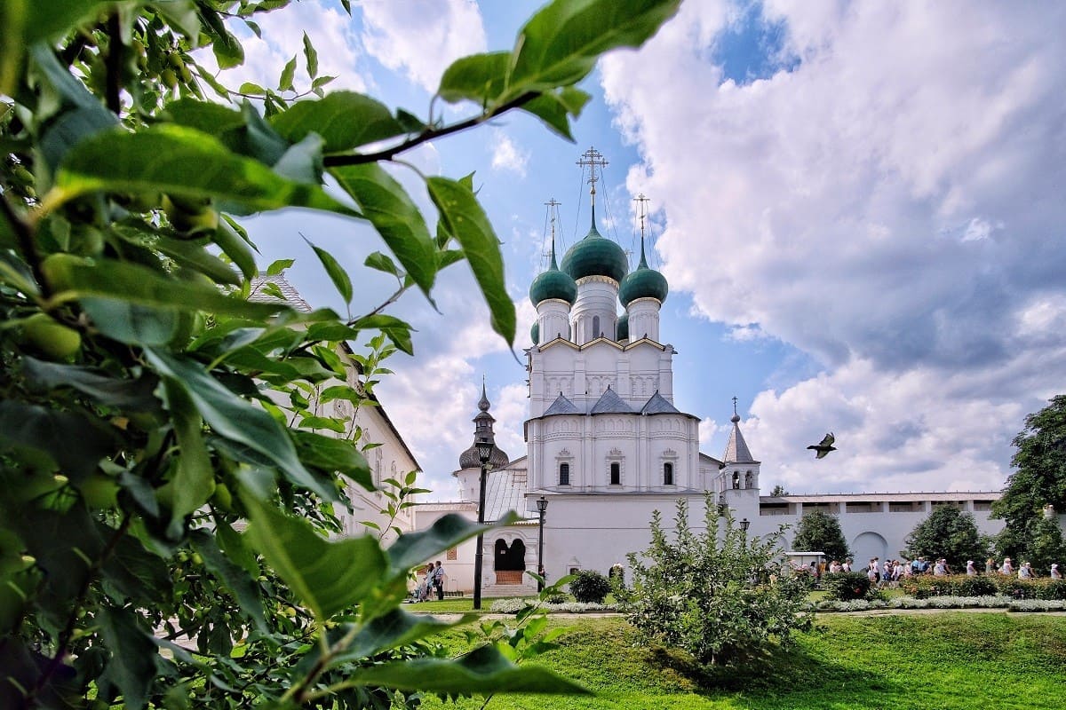 Фото ростова золотого кольца. Переславль-Залесский Переславский Кремль. Ростов Великий Переславль Залесский. Переславль Залесский Спасо Яковлевский монастырь. Ростов Великий Жемчужина золотого кольца.